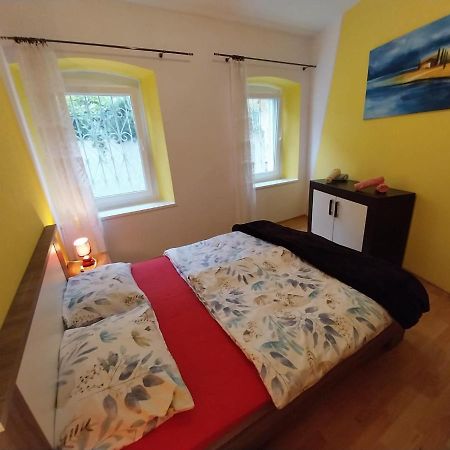 מאלי לוסיניי Apartmani Jadran מראה חיצוני תמונה