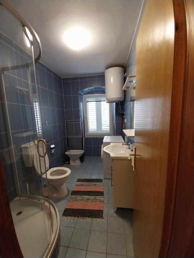 מאלי לוסיניי Apartmani Jadran מראה חיצוני תמונה