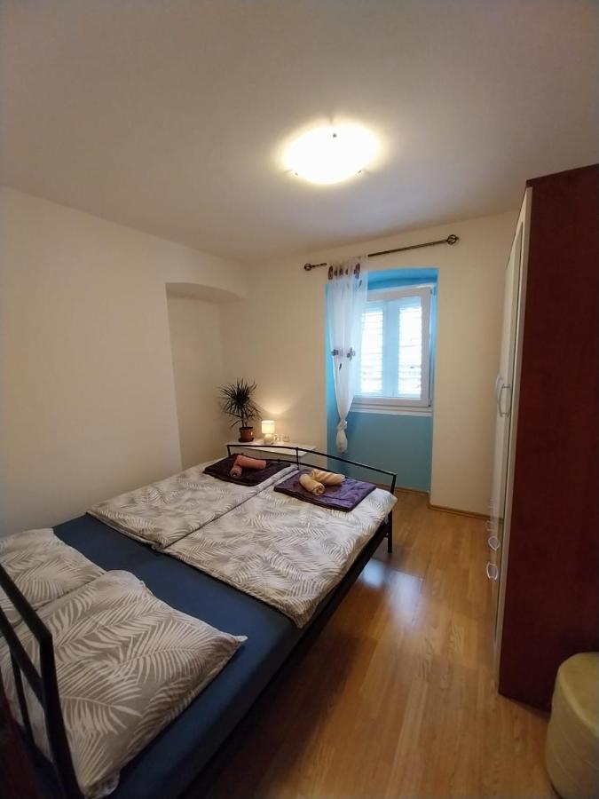 מאלי לוסיניי Apartmani Jadran מראה חיצוני תמונה