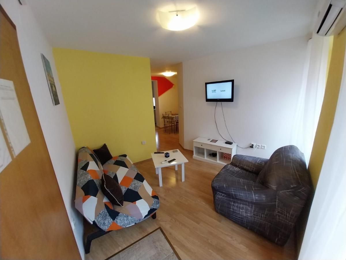 מאלי לוסיניי Apartmani Jadran מראה חיצוני תמונה